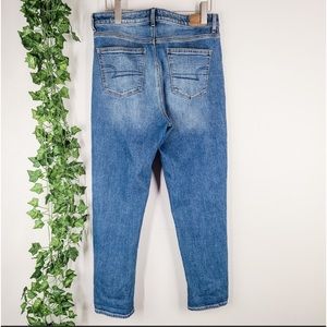 AEO Mom Jean High Waist Rise Denim Size 8